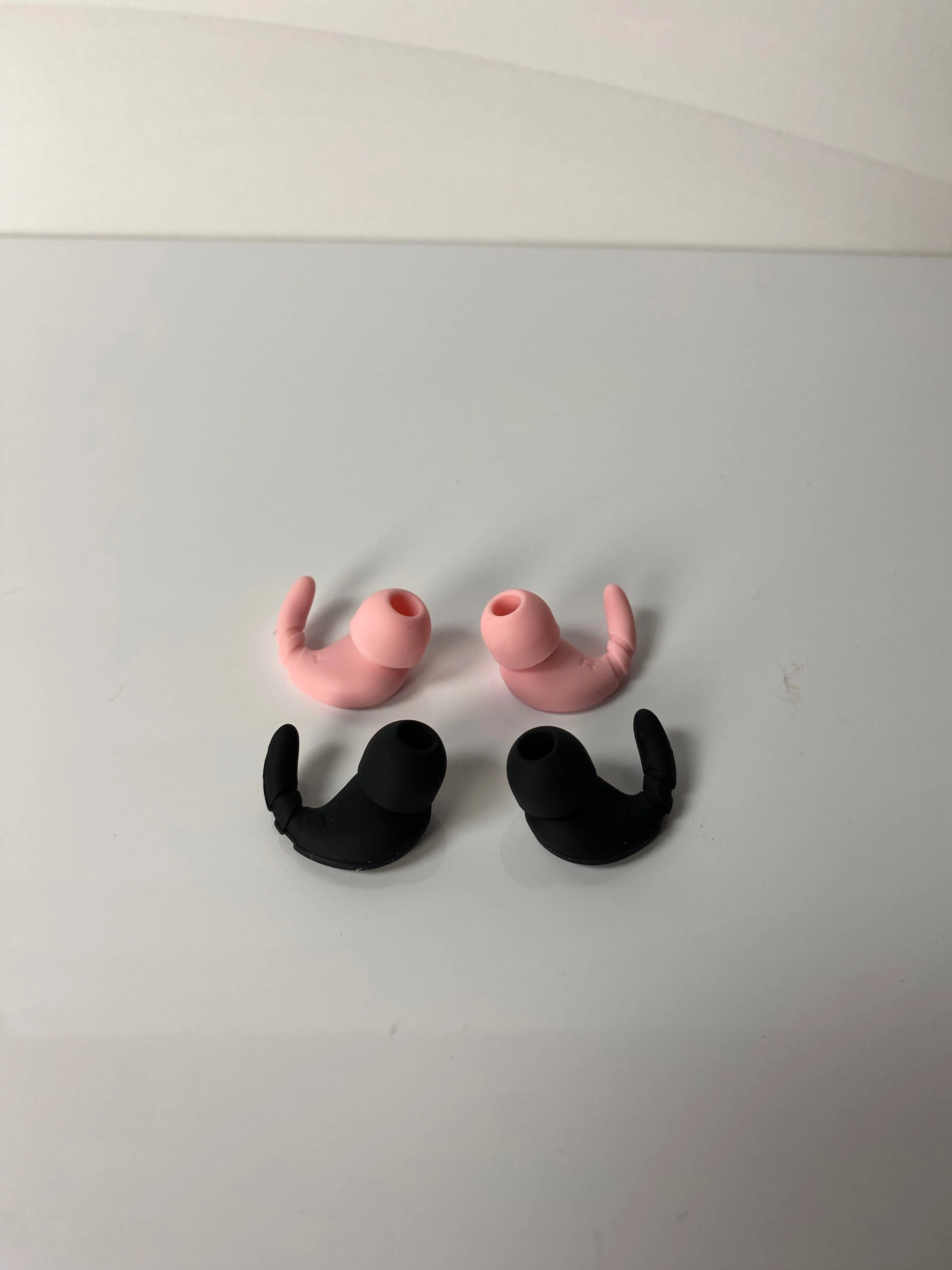 A Lovely Earbud Replacement Tip Multi-Pack. Get 6 Pair of Memory Foam and Silicone Ear Tips