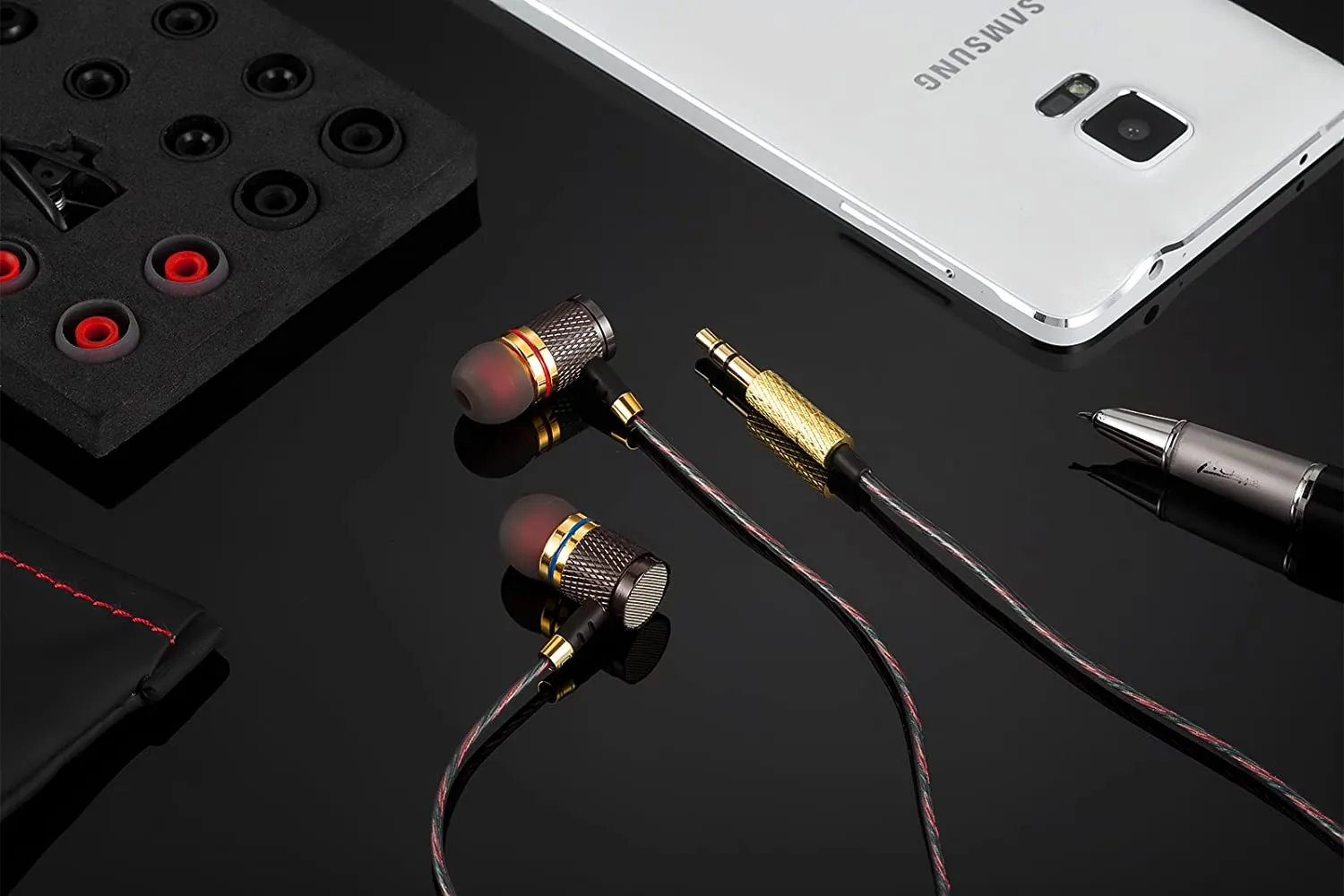 Betron YSM1000 In Ear Earphones Built In Microphone Volume Control Noise Isolating Bass for Samsung