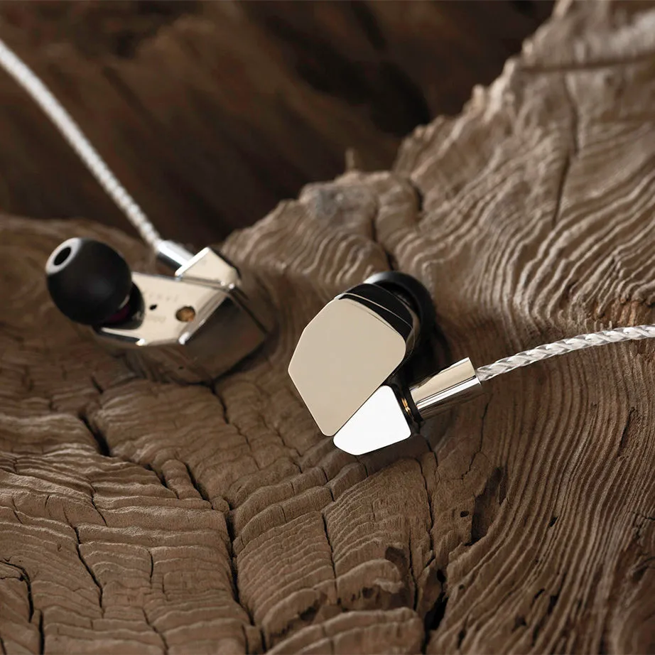 Final Audio A8000 In-Ear Headphones ( free Glow-in-the-Dark tips)